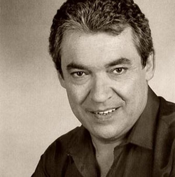 ALBERTO CORTEZ