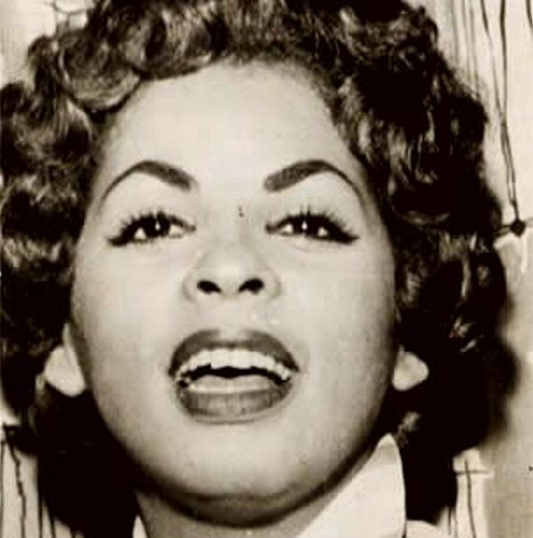 ÁNGELA MARÍA Vintage MusicVintage Music