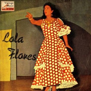 Un Mundo Raro, Lola Flores